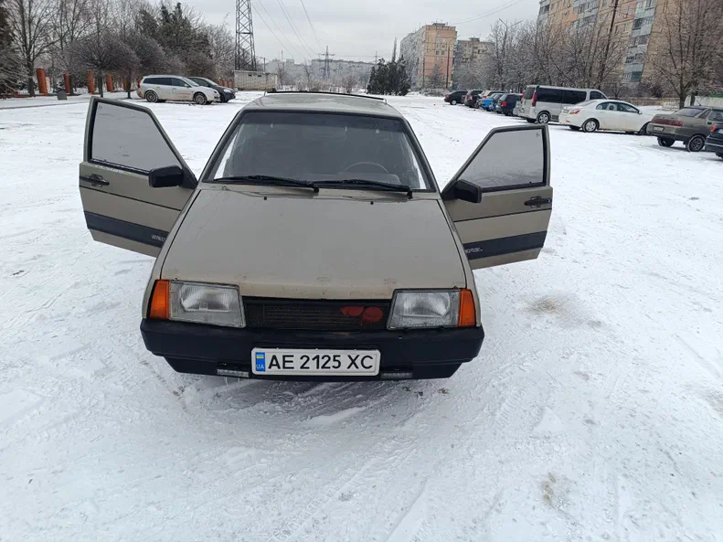 Lada (ВАЗ) 2109 2000