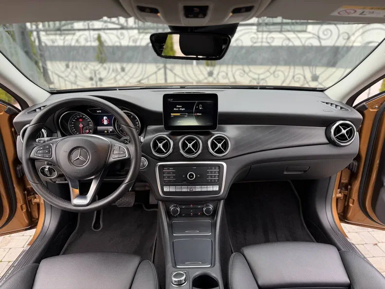 Mercedes-Benz GLA 2017 - 13