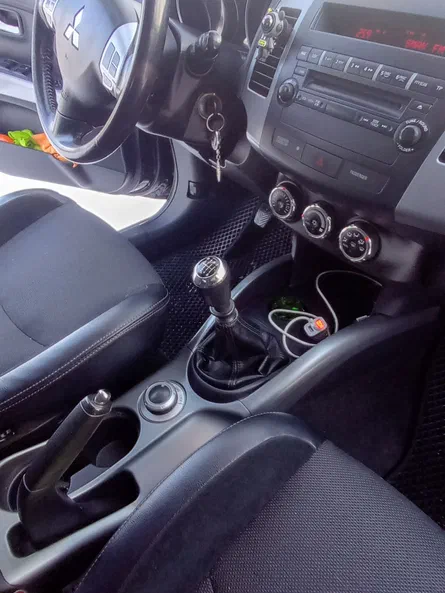 Mitsubishi Outlander 2010 - 19