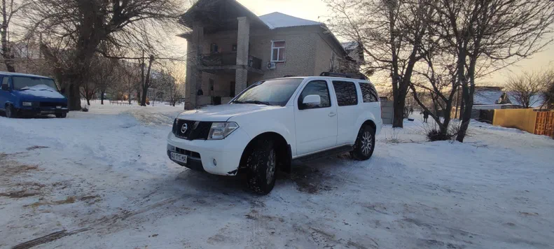 Nissan Pathfinder 2010 - 22