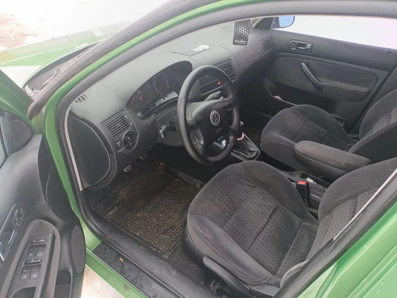 Volkswagen Golf 1998