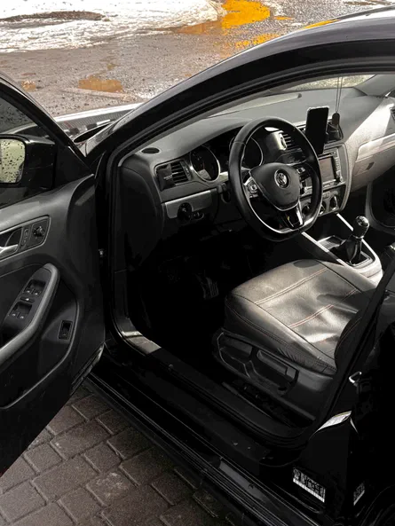 Volkswagen Jetta 2015 - 19