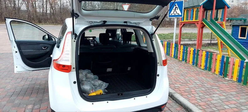 Renault Scenic 2011 - 11