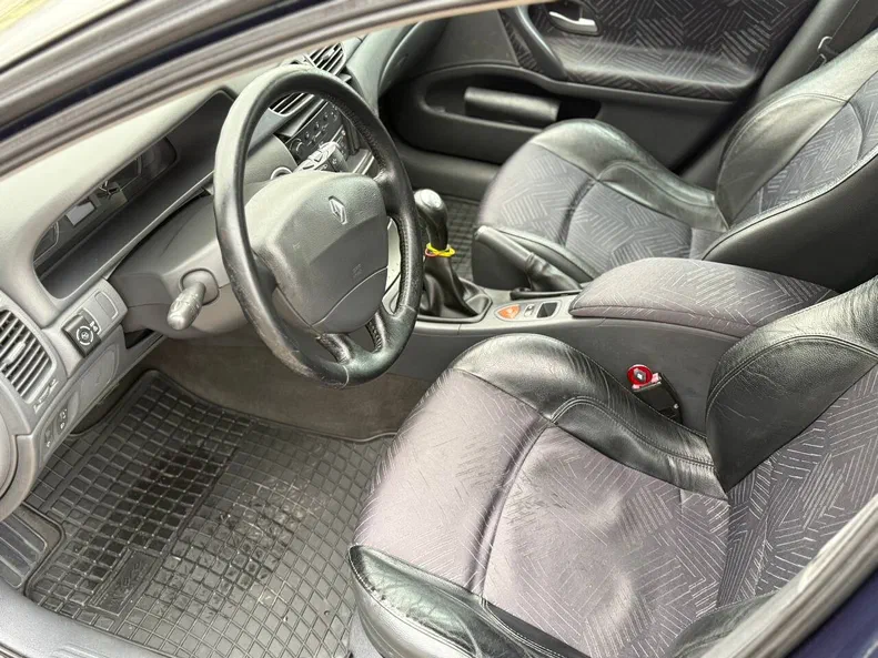 Renault Laguna 2003 - 7