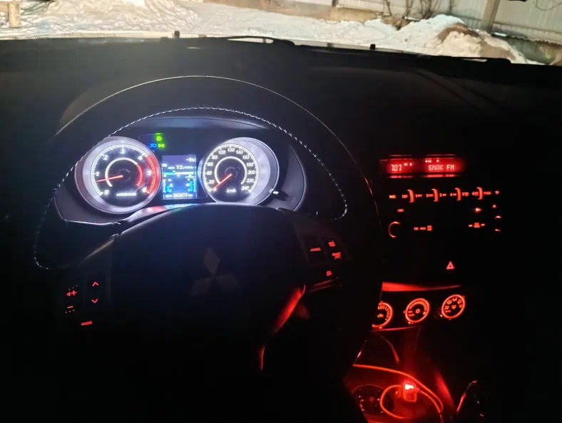 Mitsubishi Outlander 2010 - 26