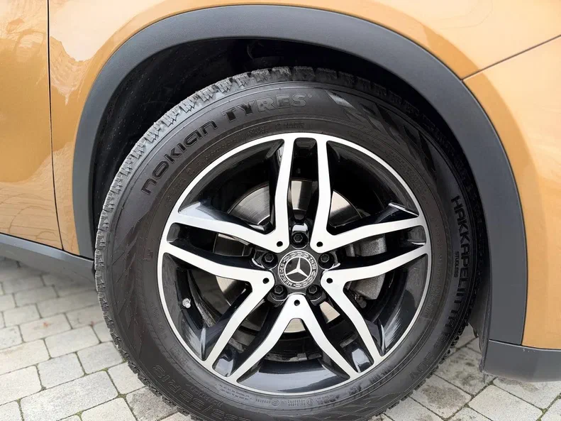 Mercedes-Benz GLA 2017 - 12