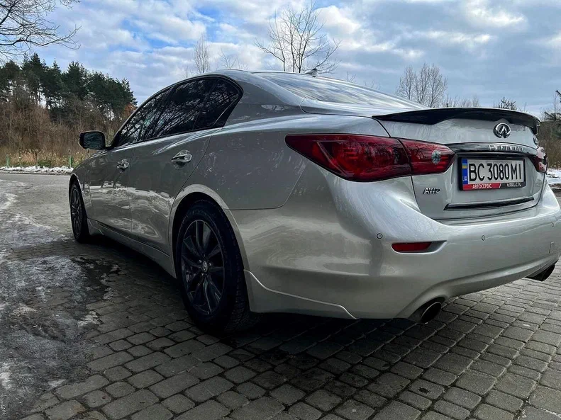 Infiniti Q50 2015