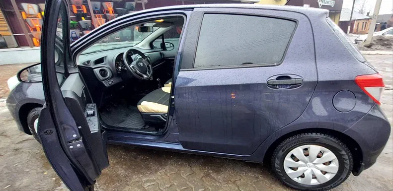 Toyota Yaris 2013 - 7