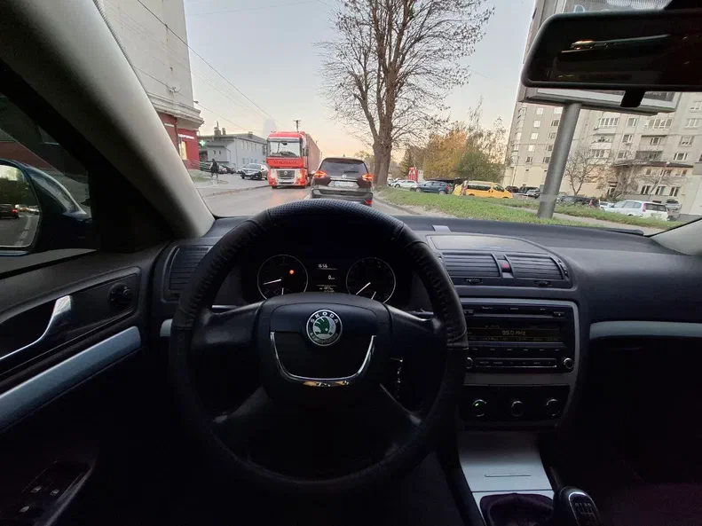 Skoda Octavia 2011 - 18