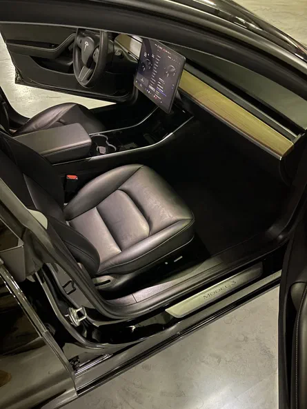 Tesla Model 3 2019 - 23