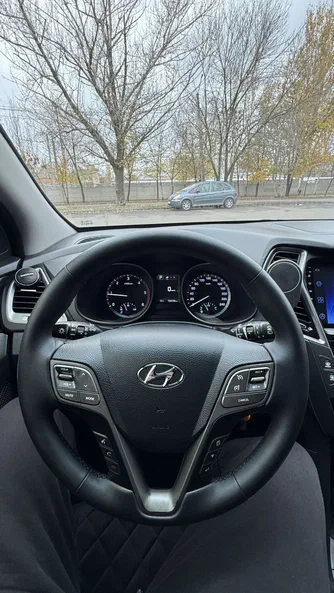 Hyundai Santa Fe 2016 - 1