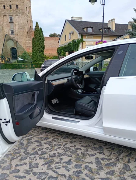 Tesla Model 3 2020 - 9