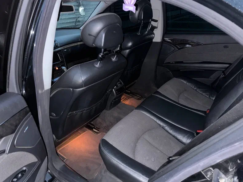 Mercedes-Benz E-Клас 2003 - 6
