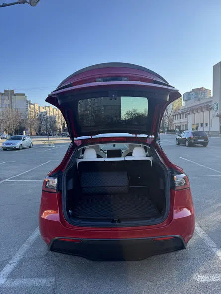 Tesla Model Y 2022 - 11