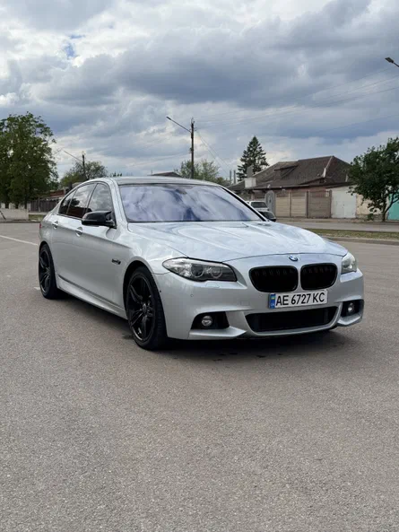 BMW 5 серія 2014 - 6