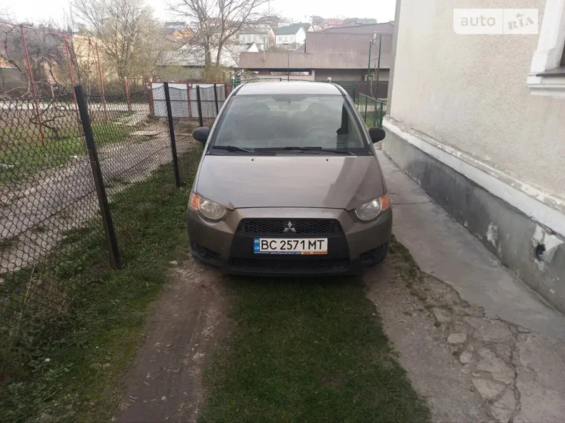 Mitsubishi Colt 2009