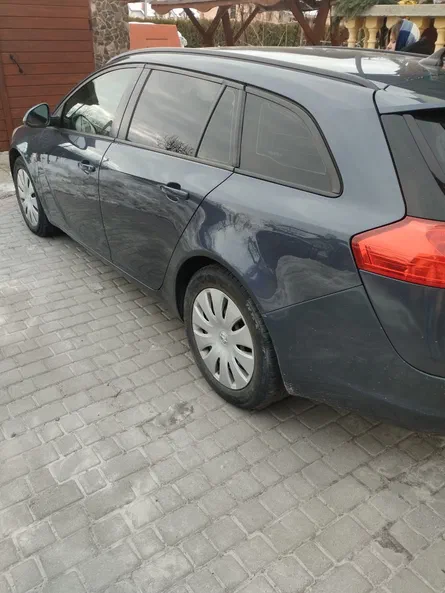 Opel Insignia 2011