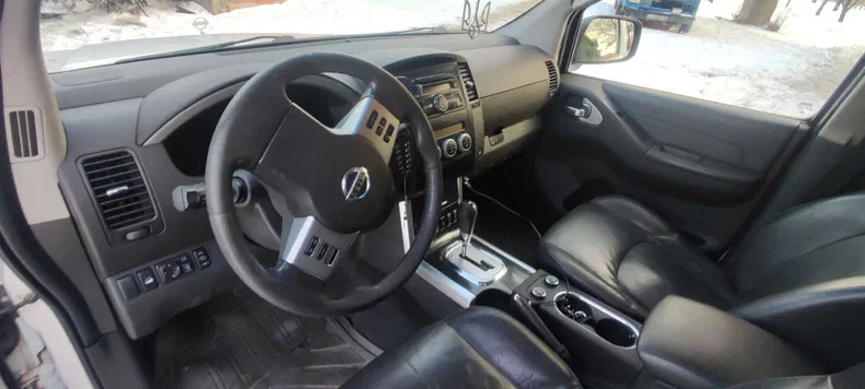 Nissan Pathfinder 2010 - 14
