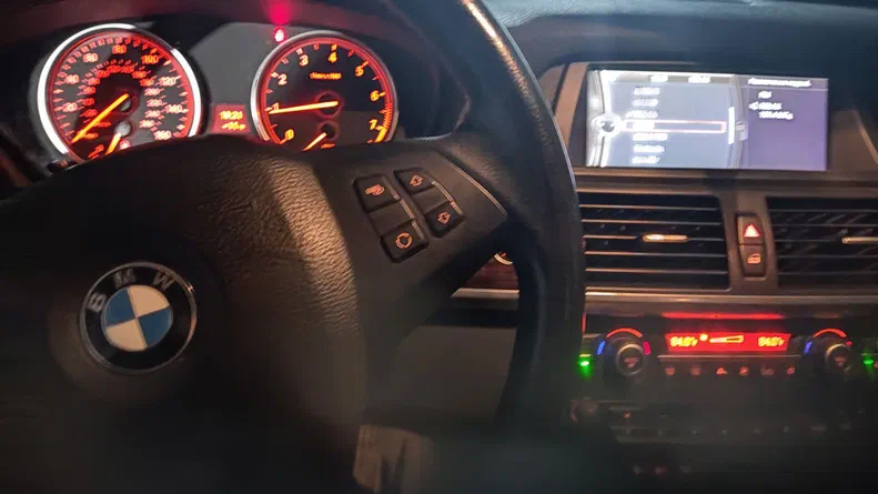 BMW 5 серія 2013 - 7