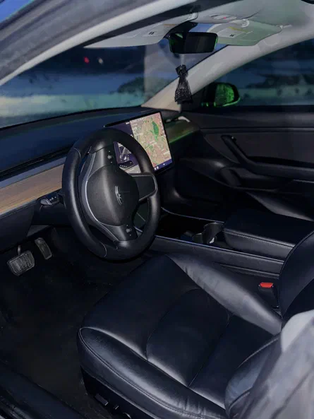 Tesla Model 3 2020 - 14