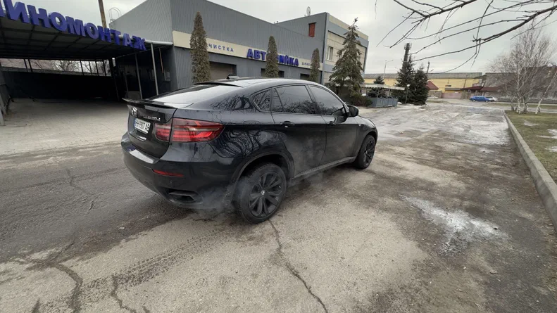 BMW X6 2012