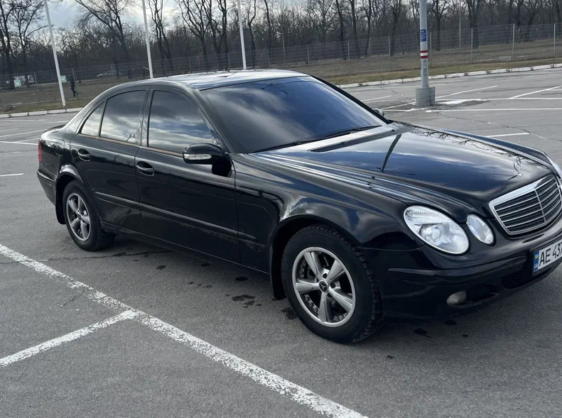Mercedes-Benz E-Класс 2005