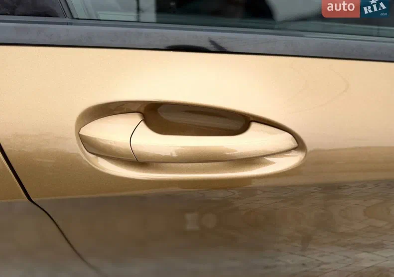 Mercedes-Benz GLA 2017 - 36