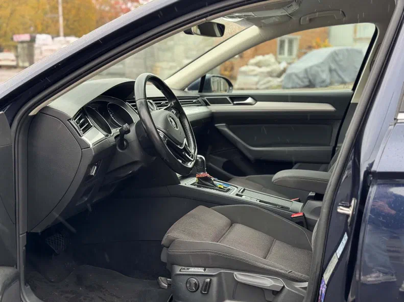 Volkswagen Passat 2015 - 22