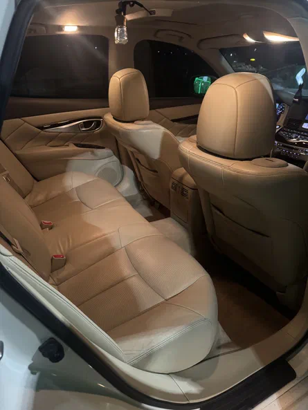 Infiniti M 2012 - 11