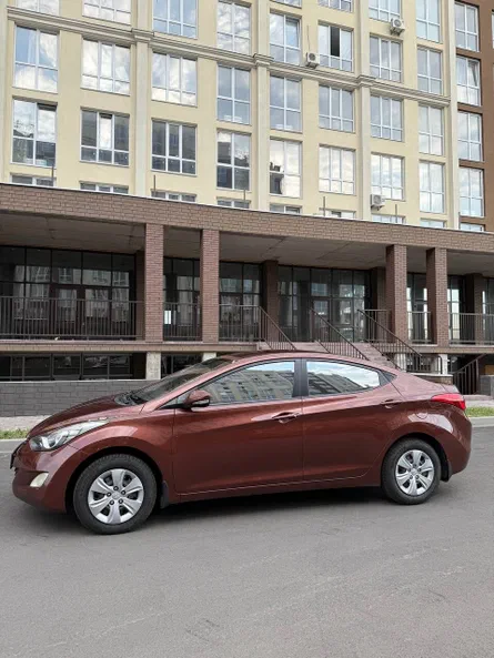 Hyundai Elantra 2012 - 6