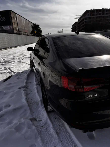 Volkswagen Jetta 2015 - 6