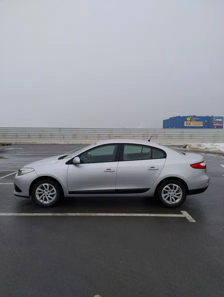 Renault Fluence 2013 - 8