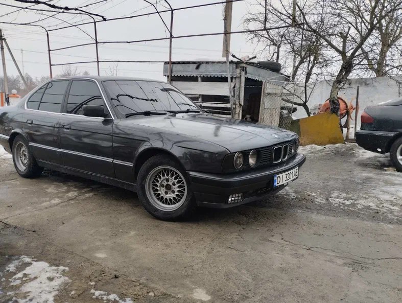 BMW 5 серія 1991 - 7