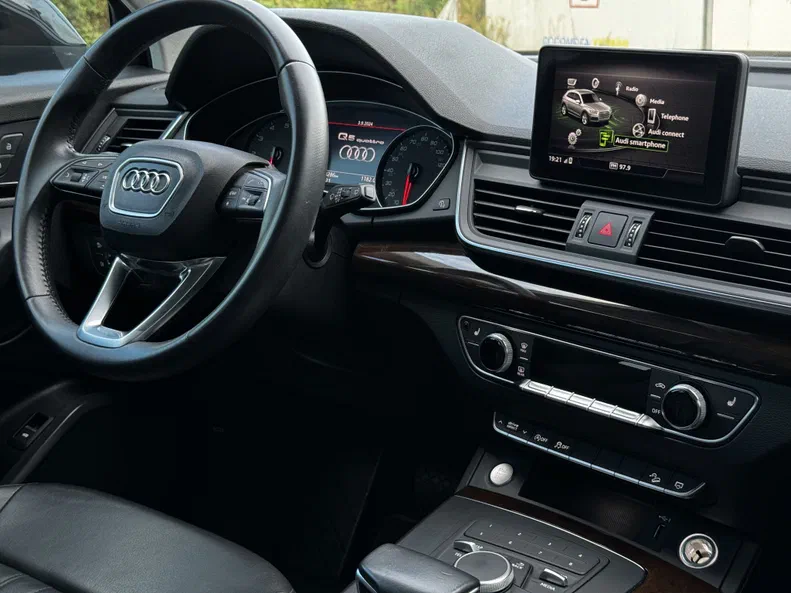 Audi Q5 2019 - 10