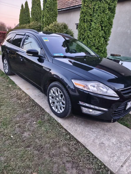 Ford Mondeo 2013 - 19