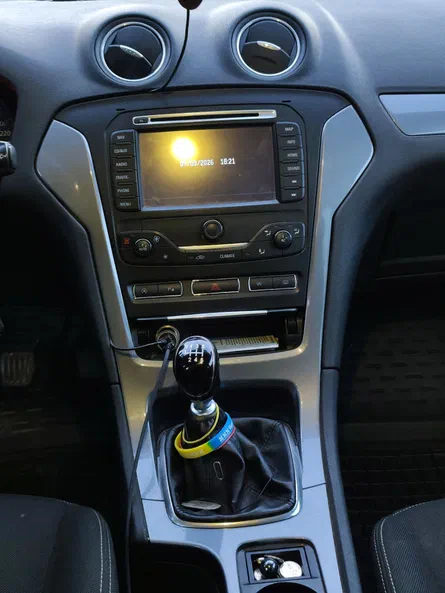 Ford Mondeo 2013 - 20