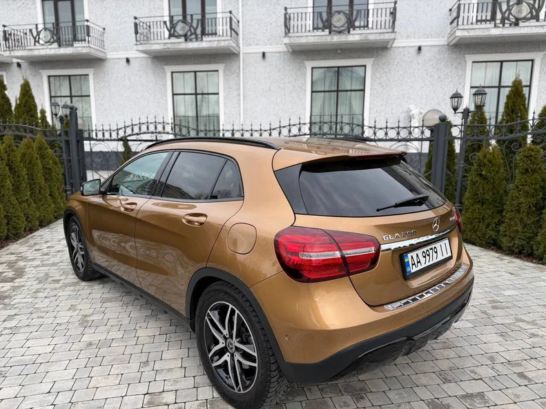 Mercedes-Benz GLA 2017 - 72