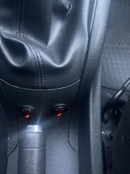 Peugeot 208 2014 - 15