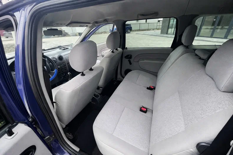 Dacia Logan 2009 - 6