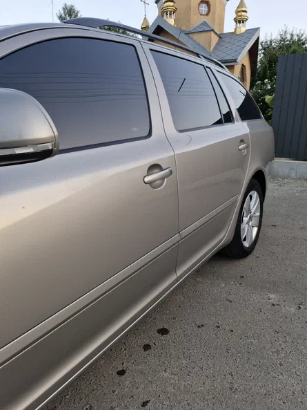 Skoda Octavia 2010 - 3