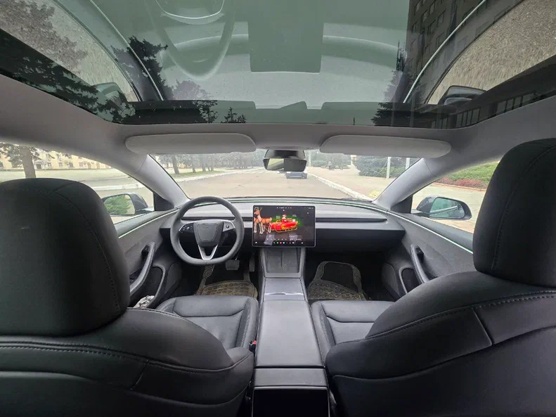 Tesla Model 3 2024 - 19