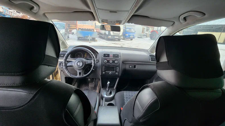 Volkswagen Touran 2012