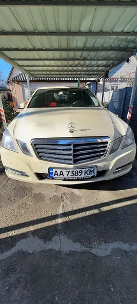 Mercedes-Benz E-Клас 2012 - 9