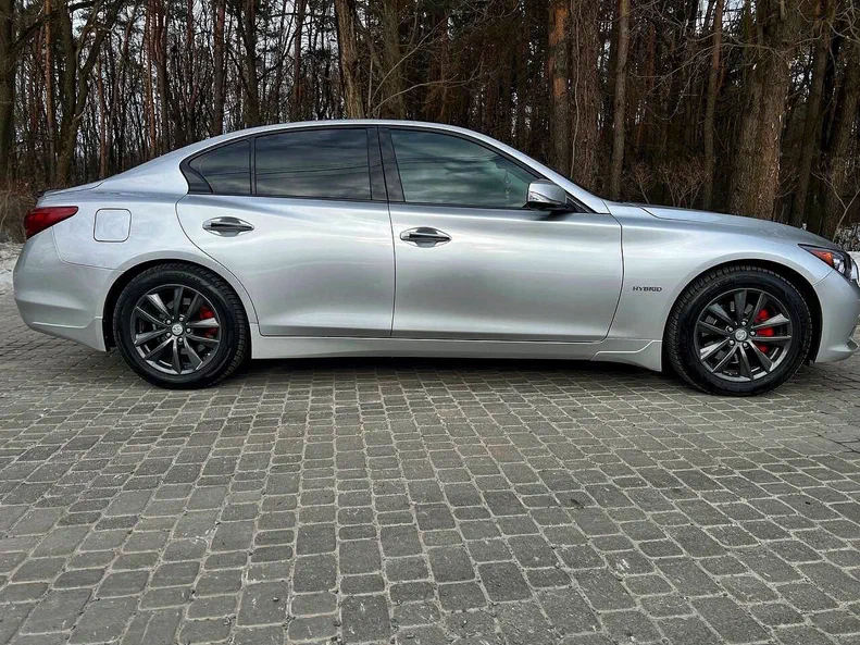 Infiniti Q50 2015
