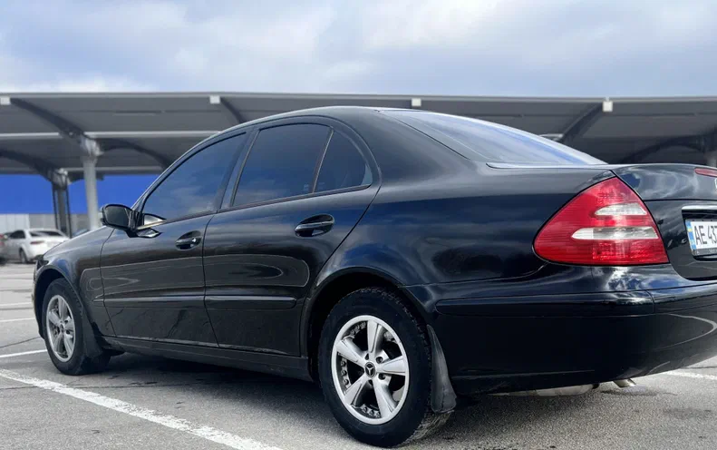 Mercedes-Benz E-Класс 2005
