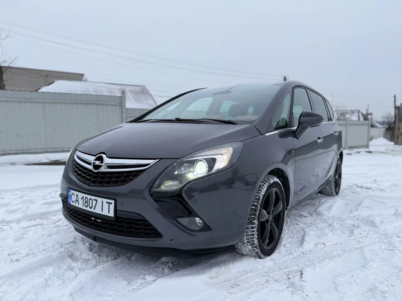Opel Zafira 2011 - 0