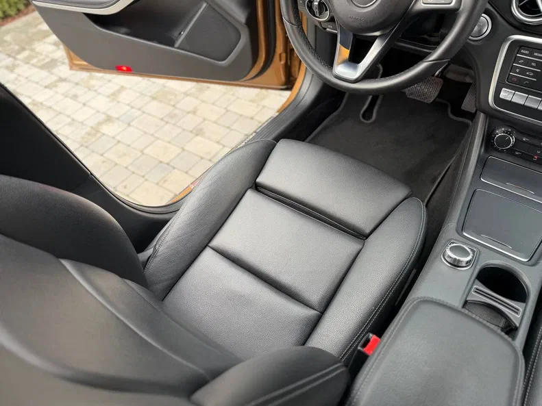 Mercedes-Benz GLA 2017 - 15