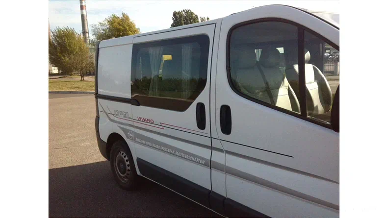 Opel Vivaro 2006