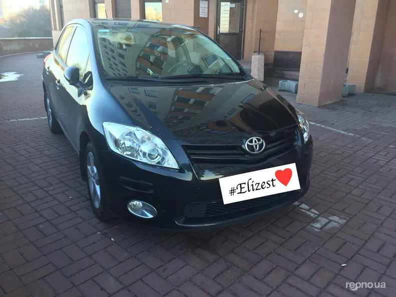 Toyota Auris 2012