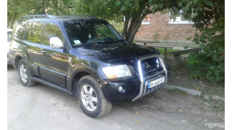 Mitsubishi Pajero 2005